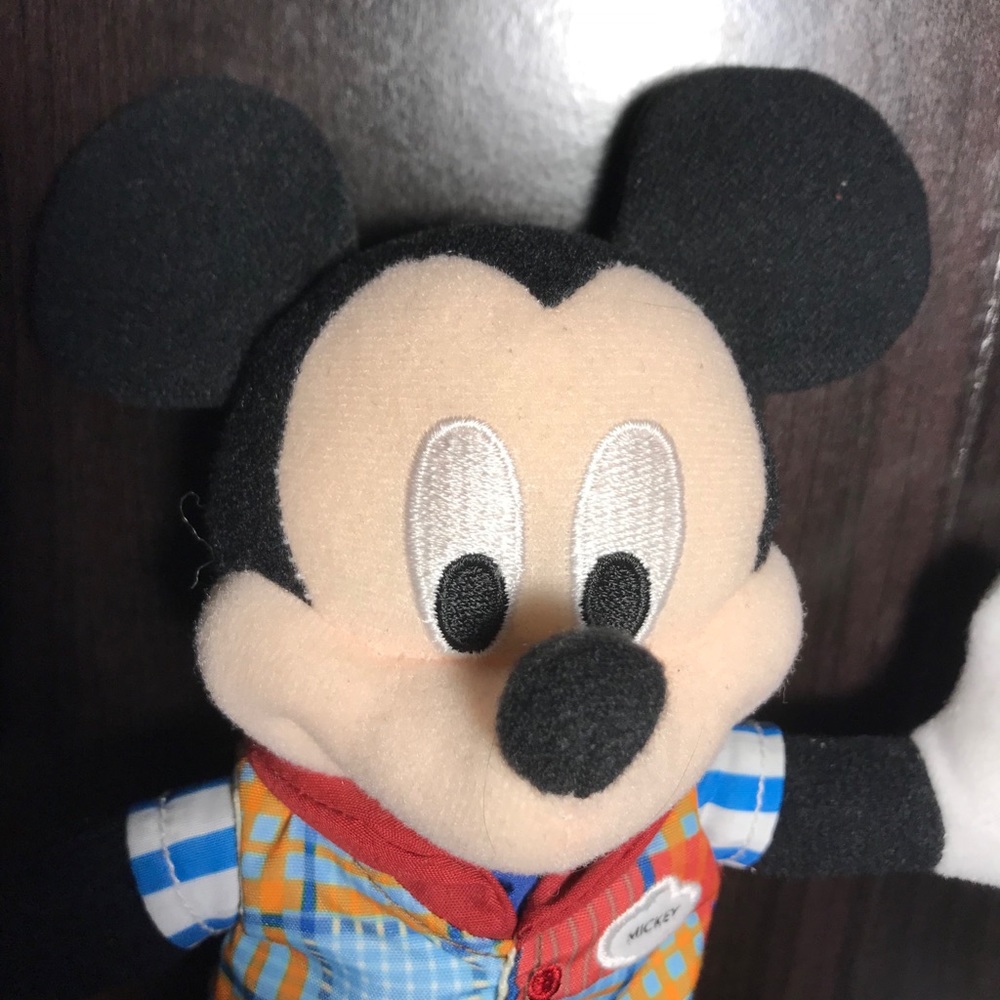 Mickey Mouse Plushy - Picture 3 of 6